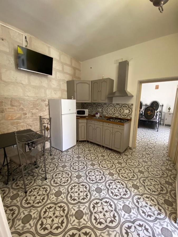 Fiori Catene Tra Le Torri Conversano Exteriör bild