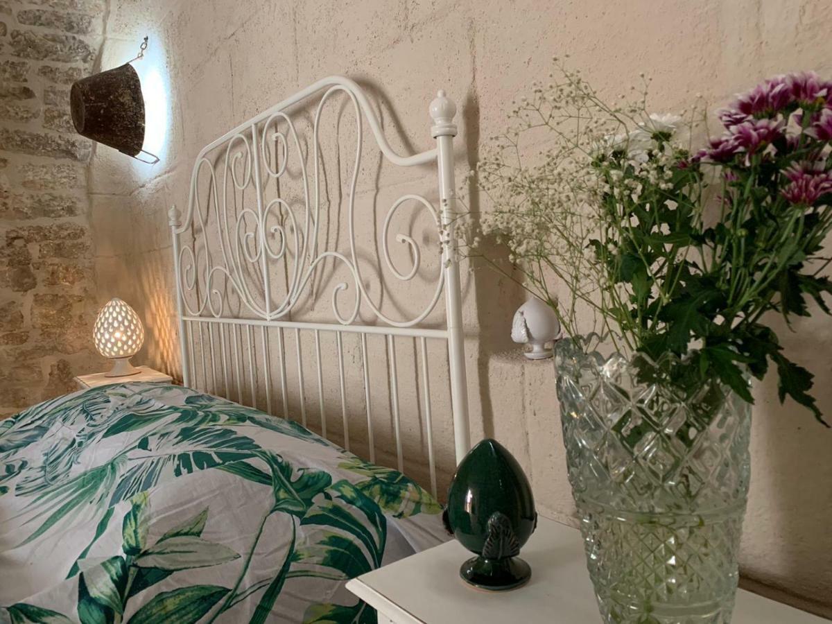Fiori Catene Tra Le Torri Conversano Exteriör bild