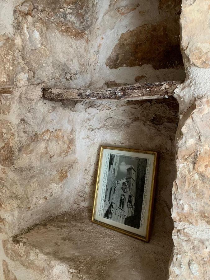 Fiori Catene Tra Le Torri Conversano Exteriör bild